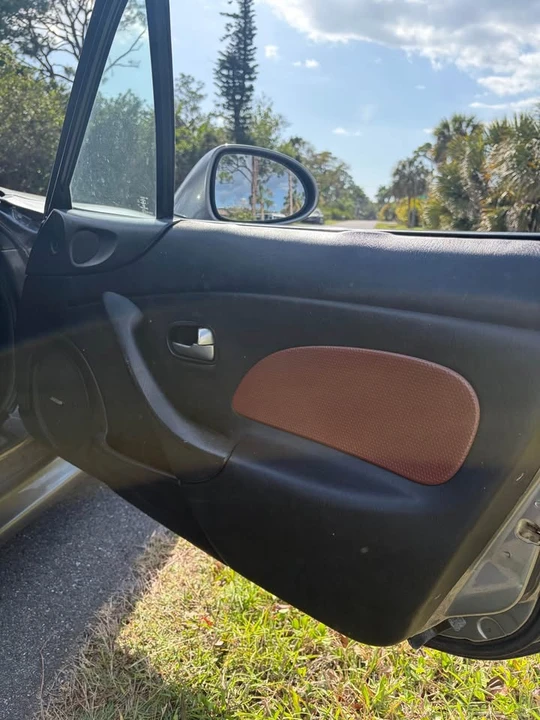 2002 Mazda NB MX-5 Miata - Image 4 of 11