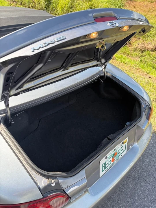2002 Mazda NB MX-5 Miata - Image 10 of 11