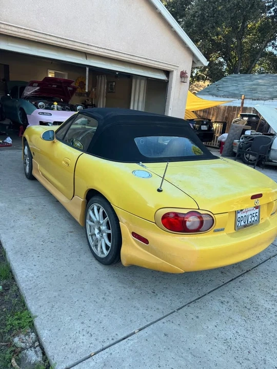 2002 Mazda NB MX-5 Miata - Image 4 of 5
