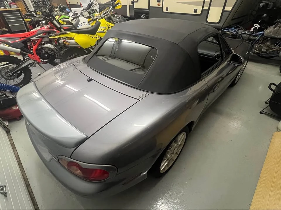 2002 Mazda NB MX-5 Miata - Image 3 of 20