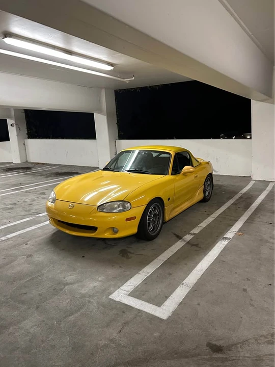 2002 Mazda NB MX-5 Miata - Image 2 of 9