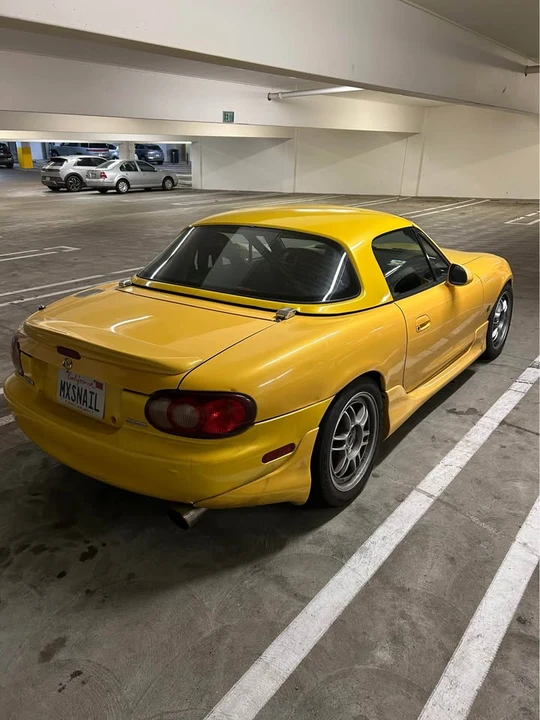 2002 Mazda NB MX-5 Miata - Image 5 of 9