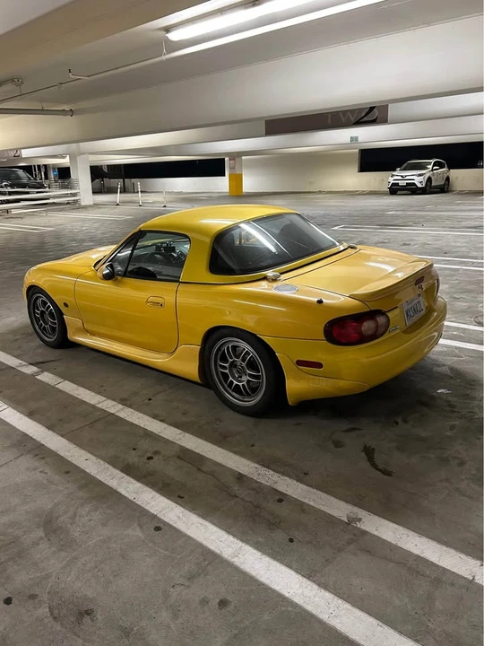 2002 Mazda NB MX-5 Miata - Image 4 of 9