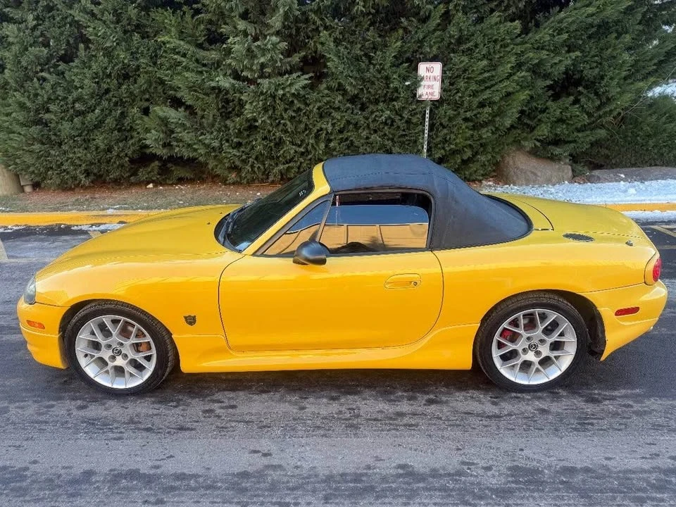 2002 Mazda NB MX-5 Miata - Image 5 of 20