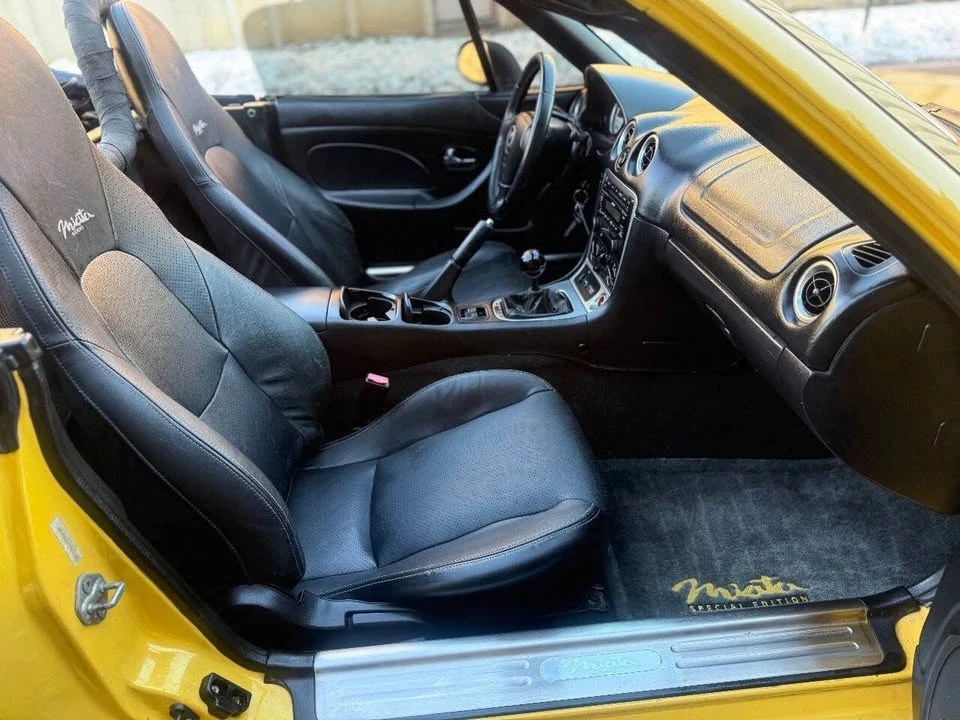 2002 Mazda NB MX-5 Miata - Image 18 of 20