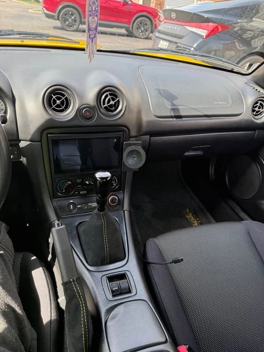 2002 Mazda NB MX-5 Miata - Image 6 of 20