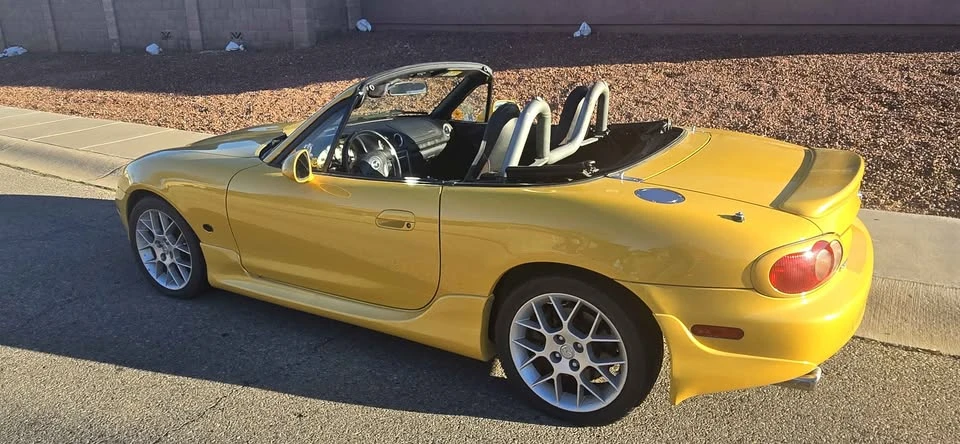 2002 Mazda NB MX-5 Miata - Image 2 of 7