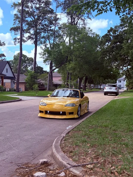 2002 Mazda NB MX-5 Miata - Image 2 of 3