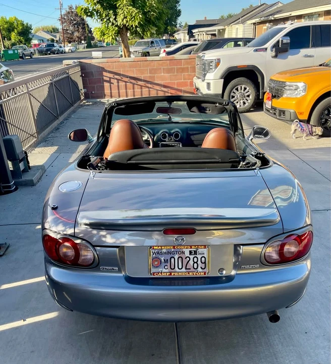 2002 Mazda NB MX-5 Miata - Image 5 of 10