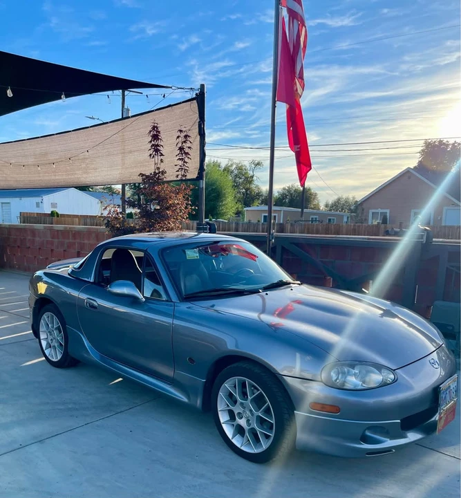 2002 Mazda NB MX-5 Miata - Image 4 of 10