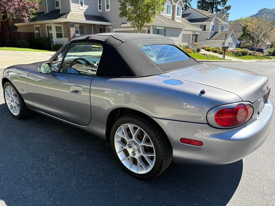 2002 Mazda NB MX-5 Miata - Image 9 of 19