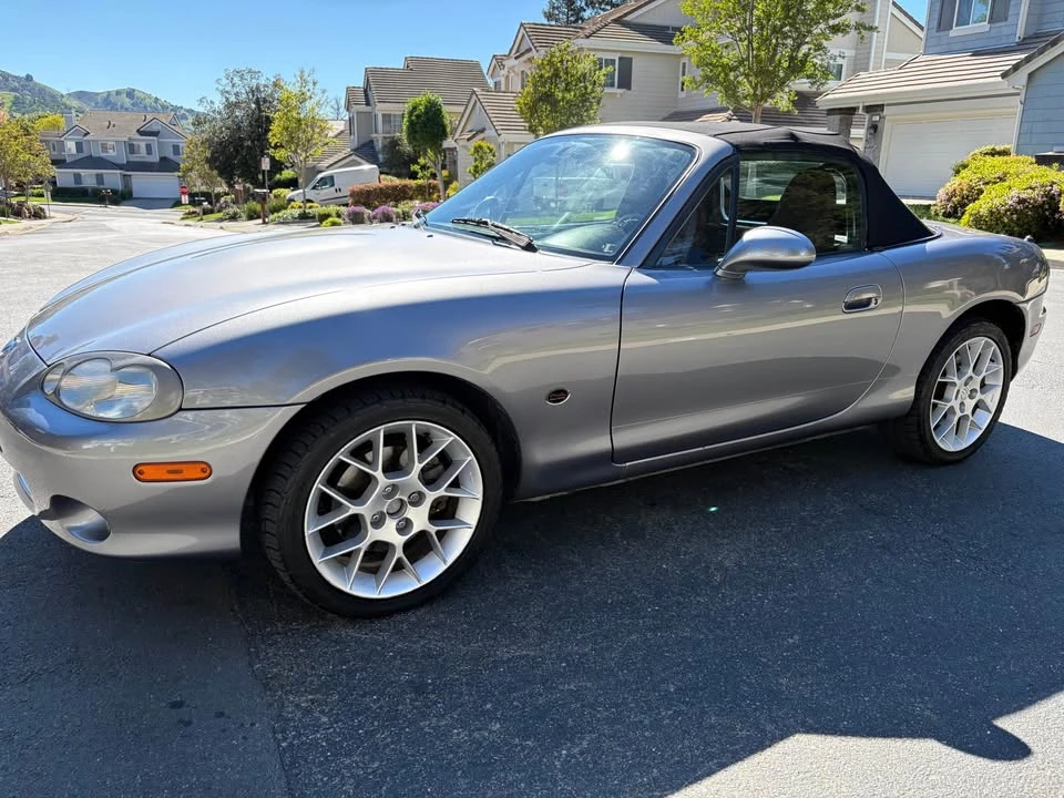 2002 Mazda NB MX-5 Miata - Image 16 of 19