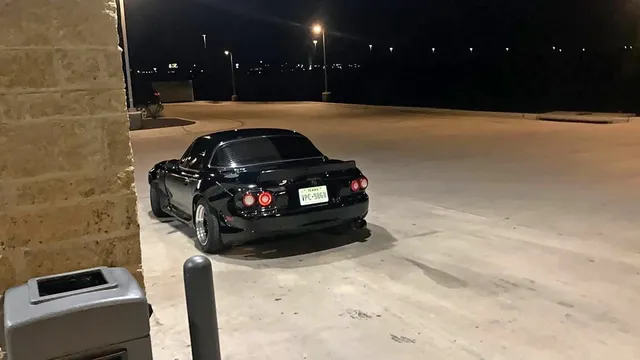 2002 Mazda MX-5 Miata Sport