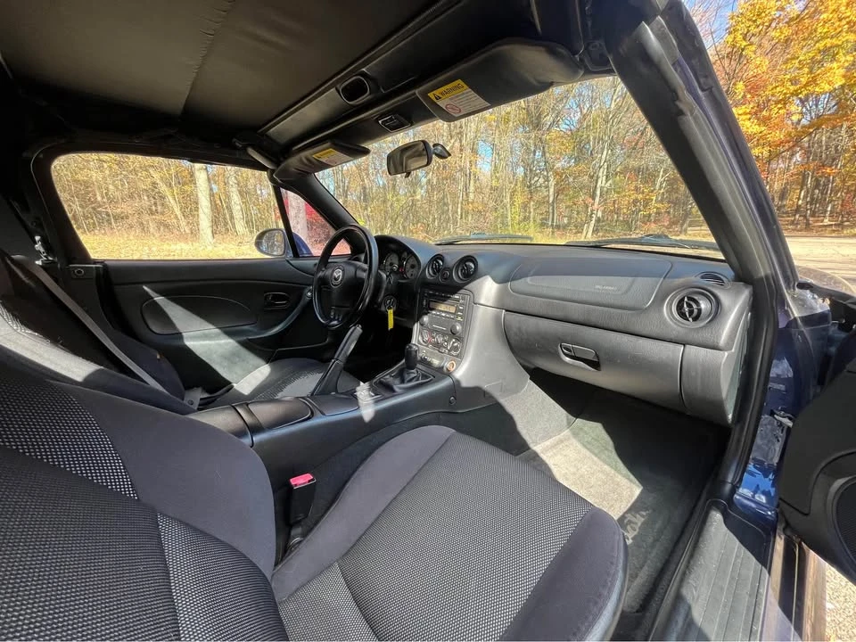 2002 Mazda NB MX-5 Miata - Image 13 of 18