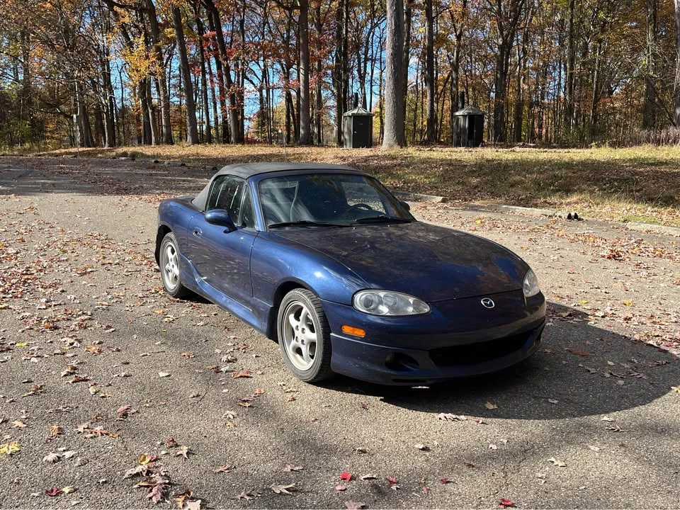 2002 Mazda NB MX-5 Miata - Image 4 of 18