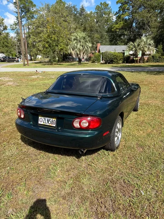 2002 Mazda NB MX-5 Miata - Image 4 of 8