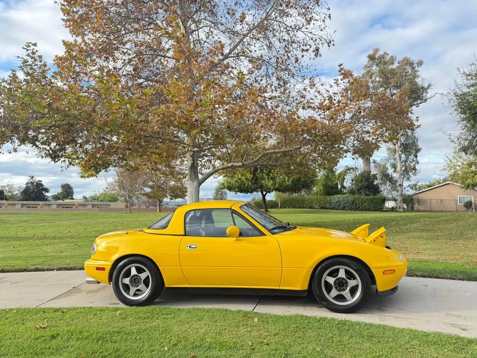 2002 Mazda NB MX-5 Miata - Image 2 of 20