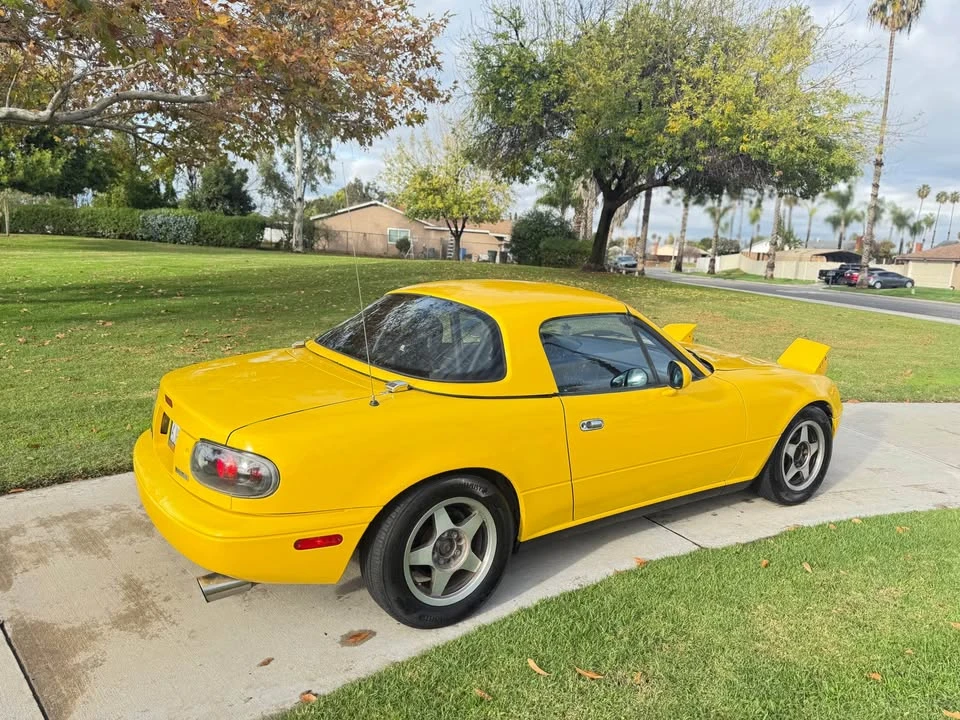 2002 Mazda NB MX-5 Miata - Image 3 of 20