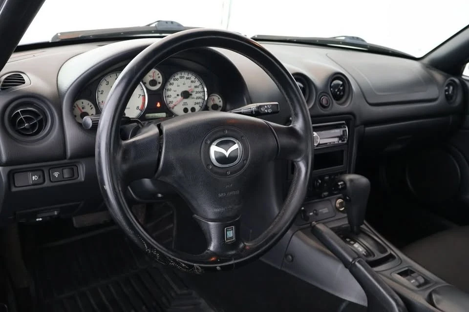 2002 Mazda NB MX-5 Miata - Image 11 of 17