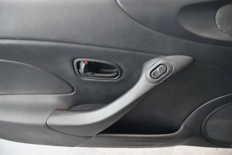 2002 Mazda NB MX-5 Miata - Image 13 of 16