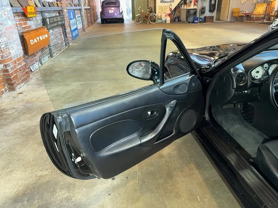 2002 Mazda NB MX-5 Miata - Image 10 of 19