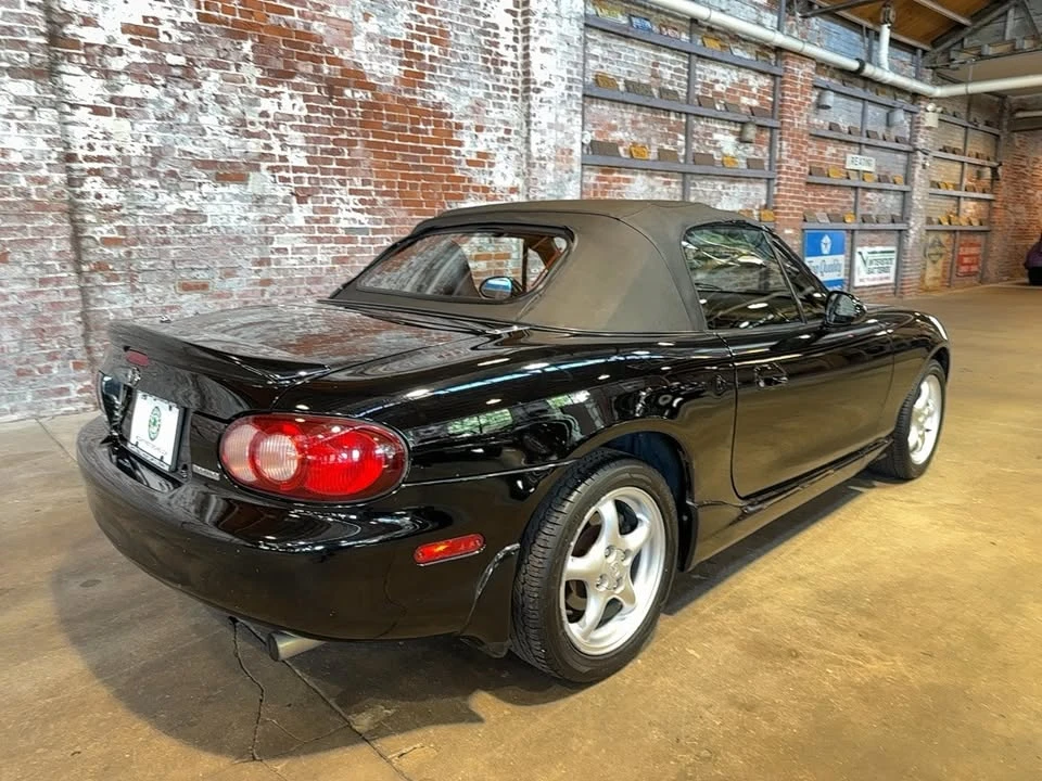 2002 Mazda NB MX-5 Miata - Image 3 of 19