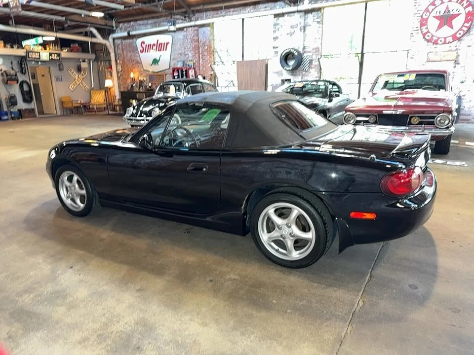 2002 Mazda NB MX-5 Miata - Image 6 of 19