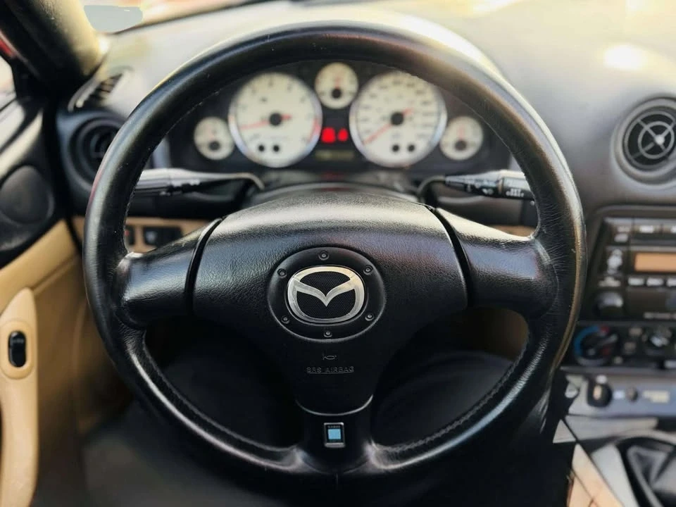 2002 Mazda NB MX-5 Miata - Image 18 of 19