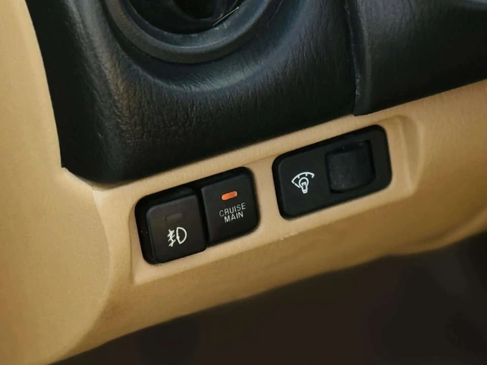 2002 Mazda NB MX-5 Miata - Image 10 of 19