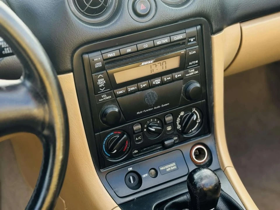 2002 Mazda NB MX-5 Miata - Image 16 of 19