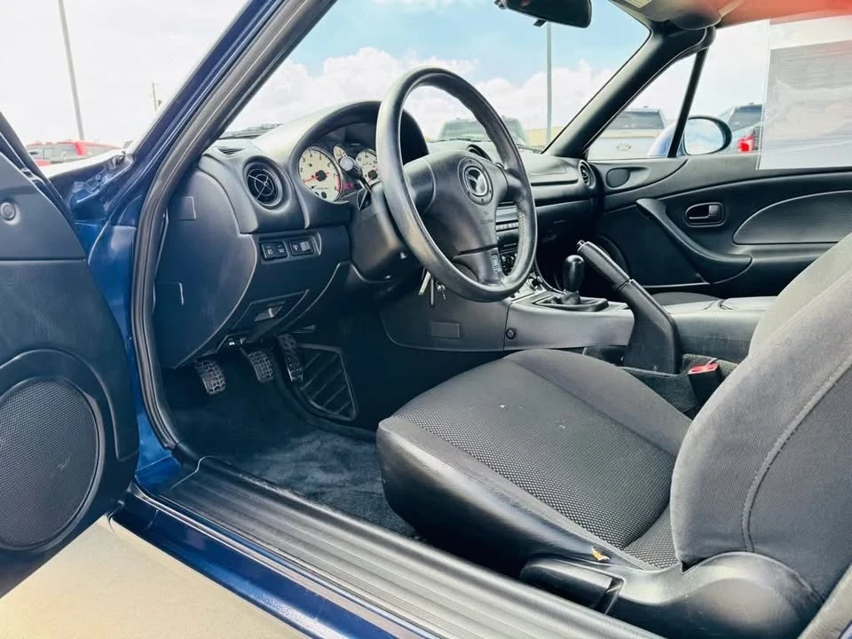 2002 Mazda NB MX-5 Miata - Image 2 of 8