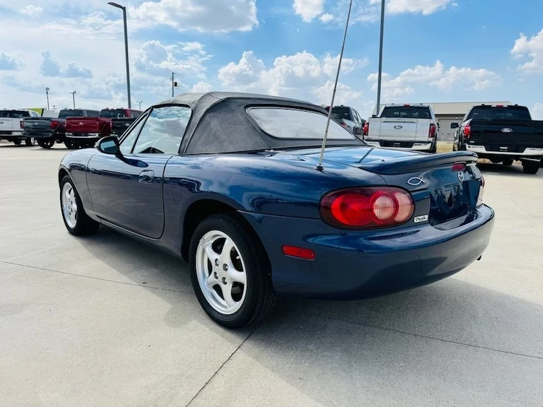 2002 Mazda NB MX-5 Miata - Image 6 of 8