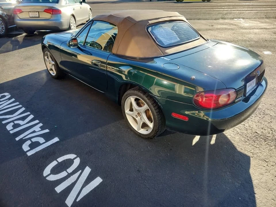 2002 Mazda NB MX-5 Miata - Image 6 of 19