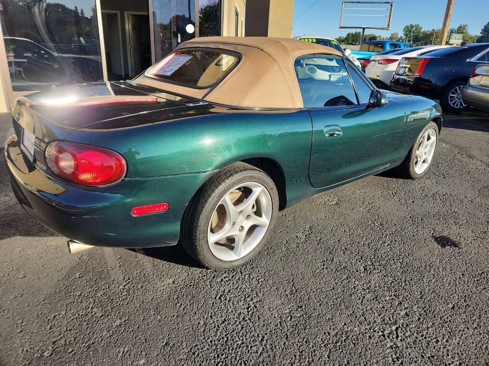 2002 Mazda NB MX-5 Miata - Image 8 of 19