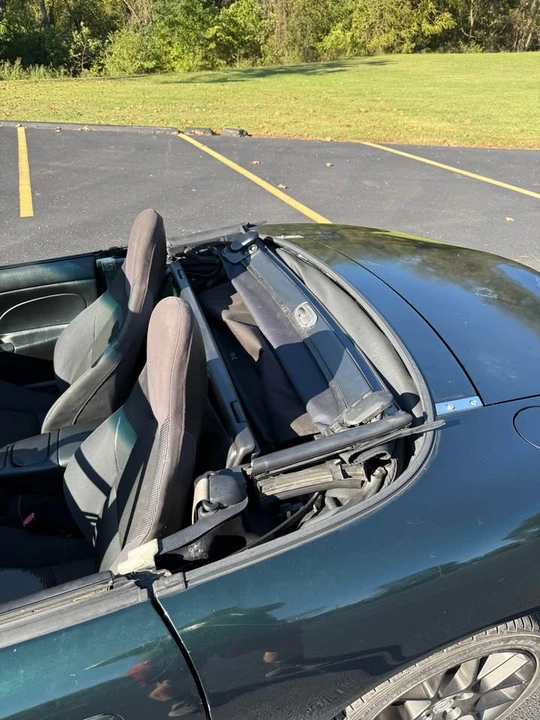 2002 Mazda NB MX-5 Miata - Image 14 of 18