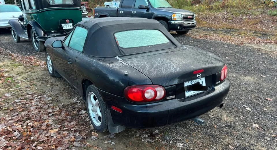 2002 Mazda NB MX-5 Miata - Image 2 of 7