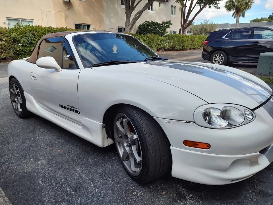 2002 Mazda NB MX-5 Miata - Image 2 of 3