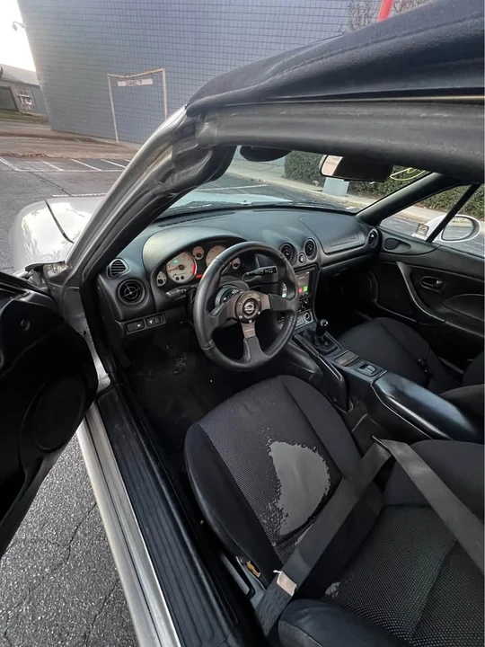 2002 Mazda NB MX-5 Miata - Image 5 of 7