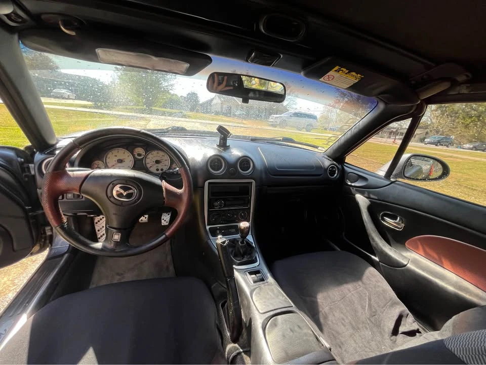 2002 Mazda NB MX-5 Miata - Image 9 of 12