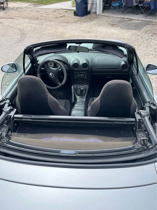 2002 Mazda NB MX-5 Miata - Image 7 of 9