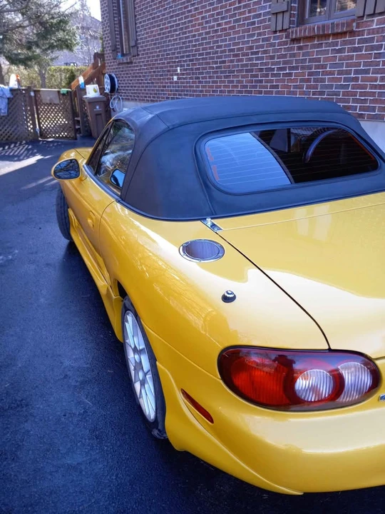 2002 Mazda NB MX-5 Miata - Image 4 of 9