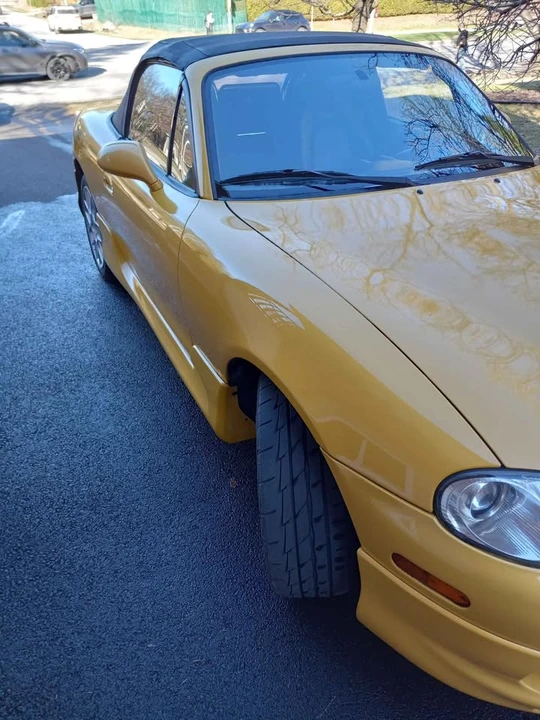 2002 Mazda NB MX-5 Miata - Image 2 of 9