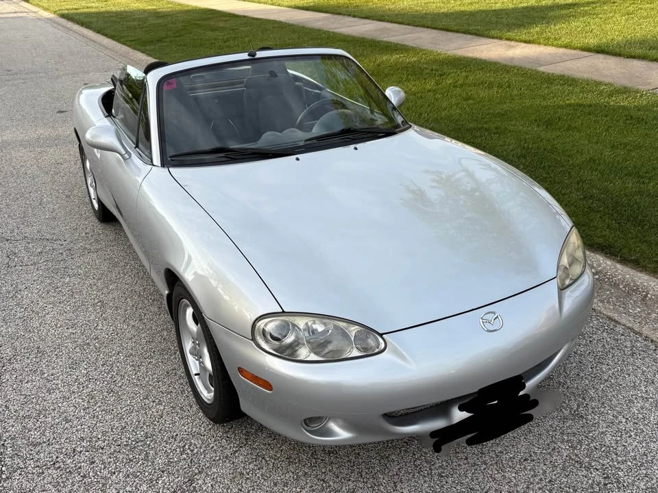 2002 Mazda NB MX-5 Miata - Image 2 of 10