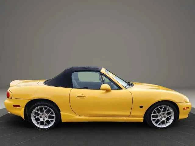 2002 Mazda NB MX-5 Miata - Image 3 of 12