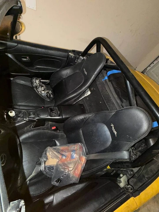 2002 Mazda NB MX-5 Miata - Image 8 of 9
