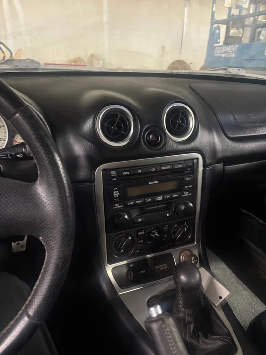 2002 Mazda NB MX-5 Miata - Image 5 of 8