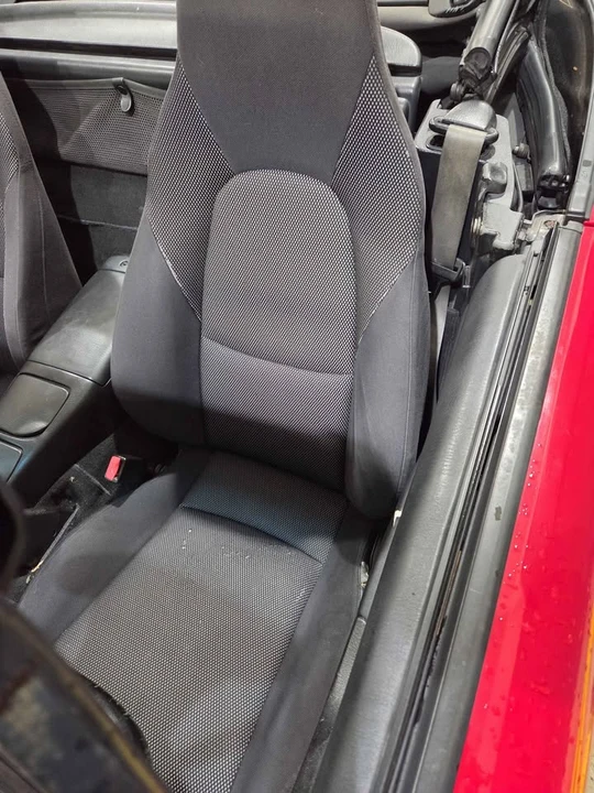 2002 Mazda NB MX-5 Miata - Image 10 of 14