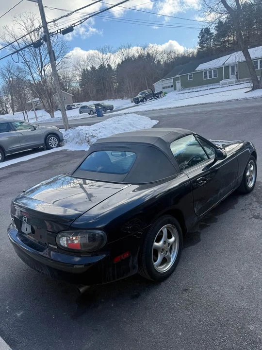 2002 Mazda NB MX-5 Miata - Image 3 of 5