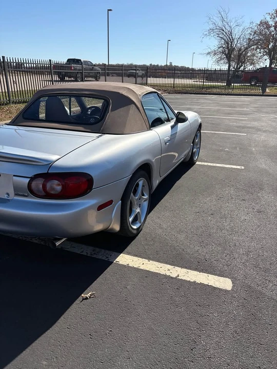 2002 Mazda NB MX-5 Miata - Image 6 of 19