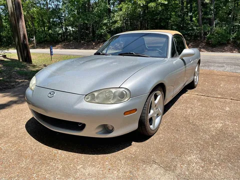 2002 Mazda MX-5 Miata
